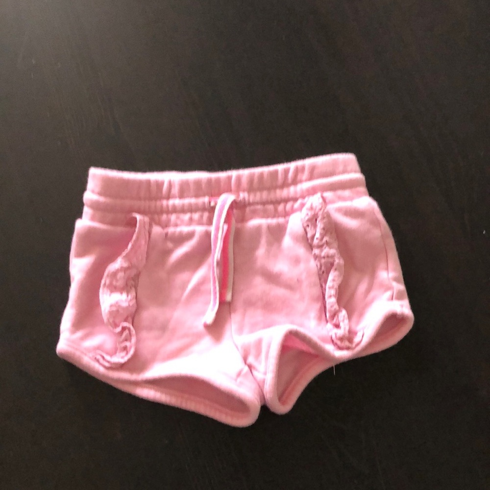 Pink floral detailed shorts